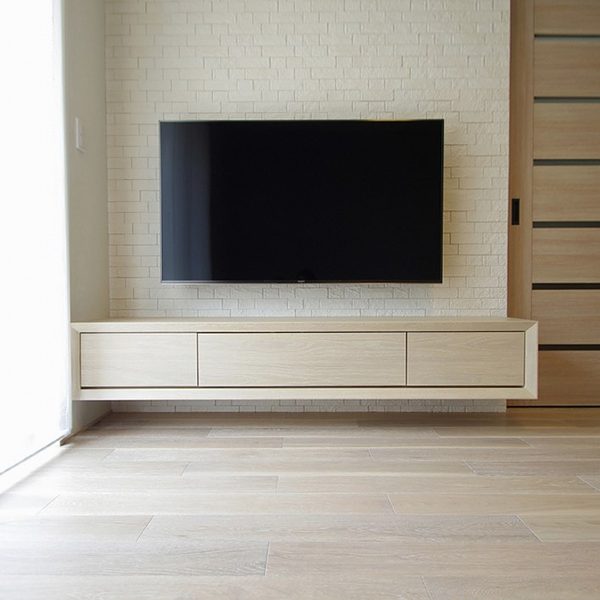 フロートデザインのテレビボード